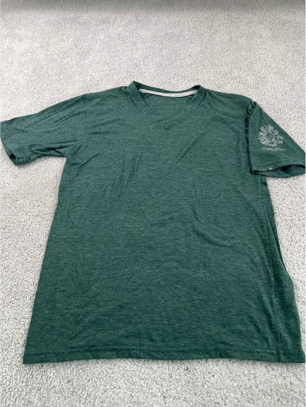 English Laundry Lions Crest Green V Neck Short Sleeve T Shirt Men’s